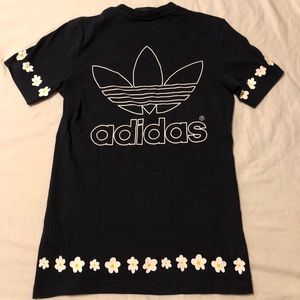 Adidas T-shirt